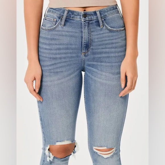 HIGH-RISE RIPPED MEDIUM WASH VINTAGE FLARE JEANS - Picture 3 of 6